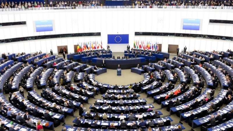 درخواست پارلمان اروپا برای اعطای ویزای ویژه به زنان پناهجوی افغان