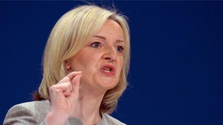 Britania mbron marrëveshjen me SHBA dhe Australinë