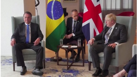 Assemblea Onu: Johnson invita tutti a vaccinarsi, Bolsonaro fa segno 'io no'