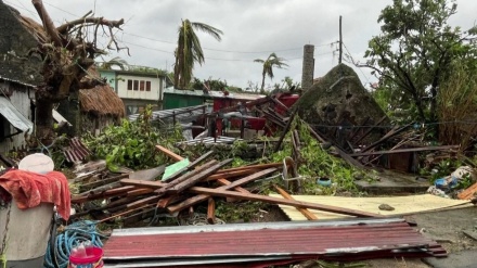 台風14号、八重山地方を北上　暴風や高波に厳重警戒呼びかけ