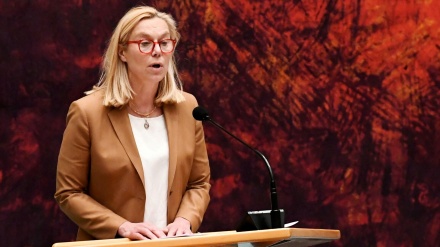 Dorëheqja e Ministres së Jashtme të Holandës pas krizës afgane