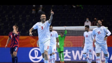 Futsalda İran, Amerika'yı 4:2 yenmeyi başardı