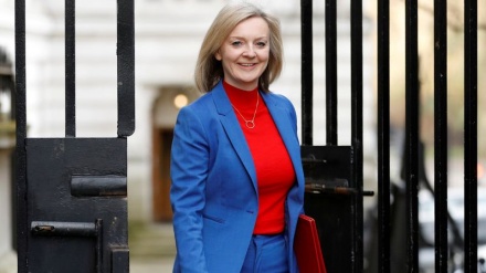 英ラーブ外相が解任、英軍のアフガン撤退が原因か