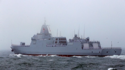 日本防衛相が、中ロ軍の艦艇による津軽海峡と大隅海峡の同時通過に懸念を表明