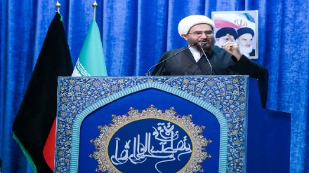تاکید خطیب نماز جمعه تهران بر رفع یکپارچه تحریم‌ها در مذاکرات برجام