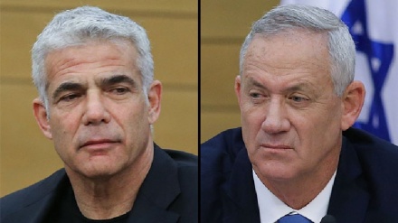 חילופי האשמות בין משרדו של גנץ למשרדו של לפיד