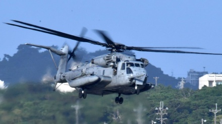 緊急着陸のCH53大型輸送ヘリが米軍普天間飛行場に戻る