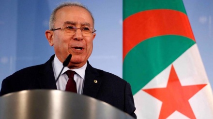 Résistance: l'Algérie change de jeu?