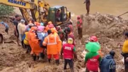 Waliofariki dunia kwa mafuriko na maporomoko ya ardhi India na Nepal wapindukia watu 100