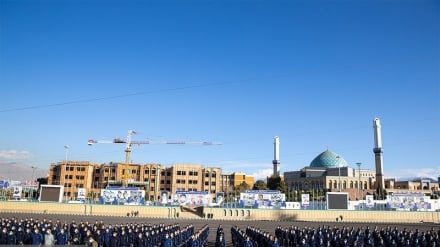 Apel Pagi Taruna Akademi Militer Iran