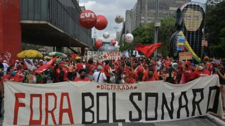 Dhjetëra mijëra brazilianë kërkuan dorëheqjen e Bolsonaros