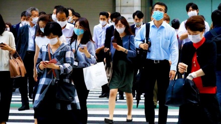 日本の新型コロナ　１３人死亡・４８４人新規感染