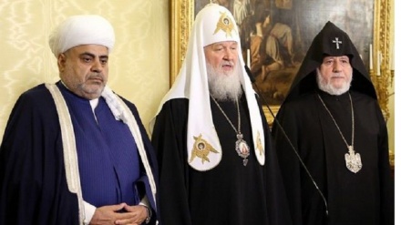 Духовные лидеры Москвы, Еревана и Баку акцентируют урегулирование напряженности на Кавказе