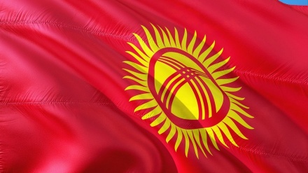 吉尔吉斯斯坦新政府宣誓就职