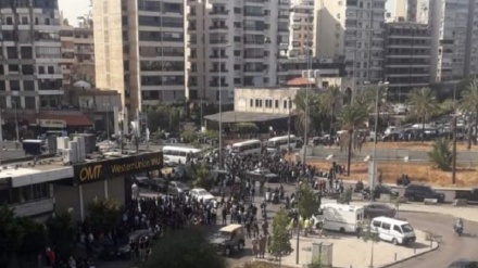 Ливанликлар Бейрутдаги теракт терговини сиёсийлашишига  қарши митинг ўтказдилар 