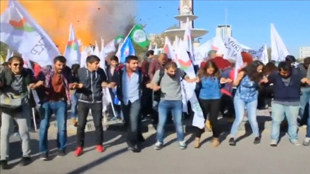 वीडियो रिपोर्टः तुर्की से आई ऐसी ख़बर कि जिसने आम लोगों की नींद उड़ा दी है! तुर्की के एक पत्रकार ने बताया क्षेत्र में स्थापित हुई शांति की मुख्य वजह