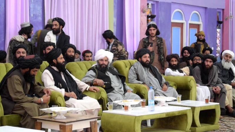 طالبان قصر دوستم را به پایگاه نظامی تبدیل می کند