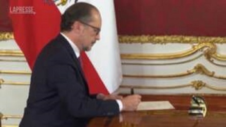 Austria: il giuramento del nuovo cancelliere Schallenberg