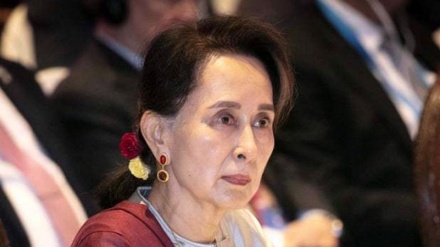 Myanmar’s Suu Kyi denies charge of incitement in first court testimony