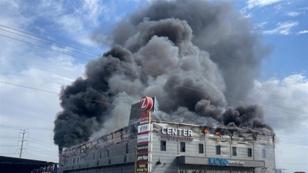 巴勒斯坦被占领领土一处商业中心发生大火