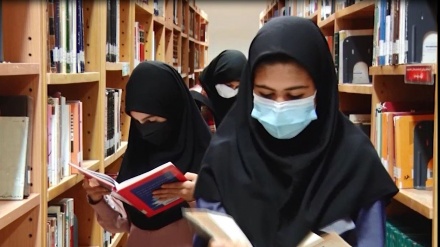 Perpustakaan, Pusat Berkumpul Pelajar Shahin Shahr