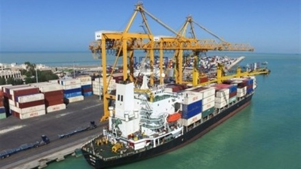 从伊朗布什尔省港口出口非石油商品超过46亿美元