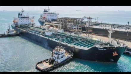 İran'ın 3 Petrol Tankeri Suriye Limanına Ulaştı
