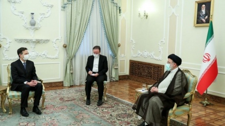 Presidenti Raisi i bën thirrje Zvicrës dhe Evropës që të mos bien nën presionet e SHBA-së