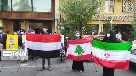 Aksi Solidaritas Mahasiswa di Iran untuk Lebanon dan Yaman