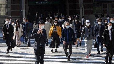 日本の新型コロナ　３２人死亡・１２４６人新規感染
