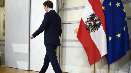 オーストリアのクルツ首相、金融汚職疑惑受け辞任表明　