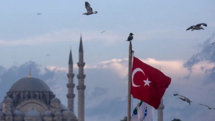 西側諸国が、自国の駐トルコ大使追放に反応