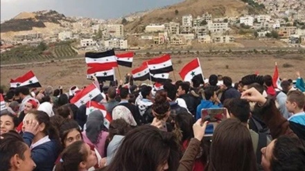 İşgal altındaki Golan sakinleri bölgedeki Siyonist zirveyi protesto etti