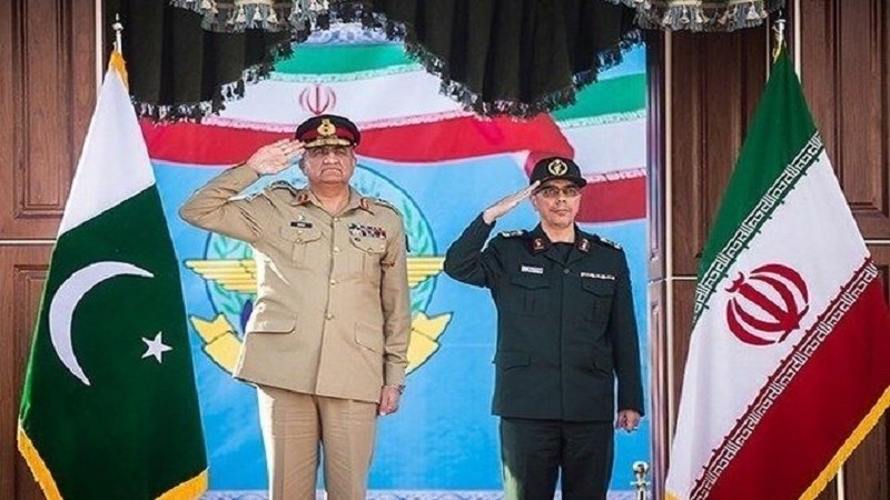 General Bagheri Pakistan goşunynyň serkerdesi bilen duşuşdy