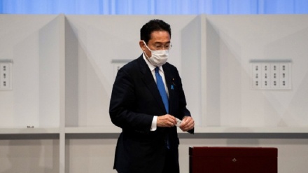 ראש הממשלה החדש של יפן הכריז על בחירות בזק בסוף החודש