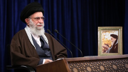 イラン最高指導者、「北西部での出来事の解決法は他国の軍事介入の阻止」