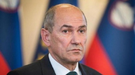 Il premier sloveno attacca 13 europarlamentari: 'Burattini di Soros'