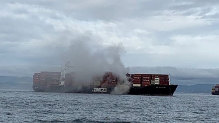 Kapal Kargo Carteran Israel Terbakar di Pesisir Pantai Kanada