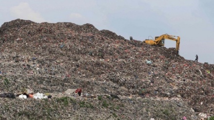 インドネシアのコロナ病棟から出た大量の医療廃棄物