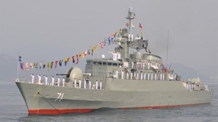 伊朗海军司令：伊朗海军第77舰队停泊在塞拉莱港