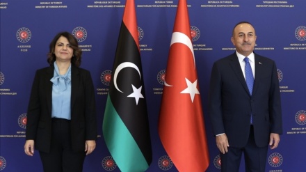 Türkiye Dışişleri Bakanı Çavuşoğlu, Libyalı mevkidaşı Manguş'la bir araya geldi