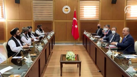 Çavuşoğlu Taliban heyeti ile görüştü
