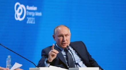 Putin a Muratov, 'non violi la legge, il Nobel non è uno scudo'