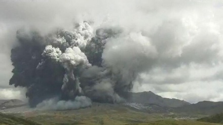 阿蘇中岳噴火から一夜、高まる火山灰の影響への懸念