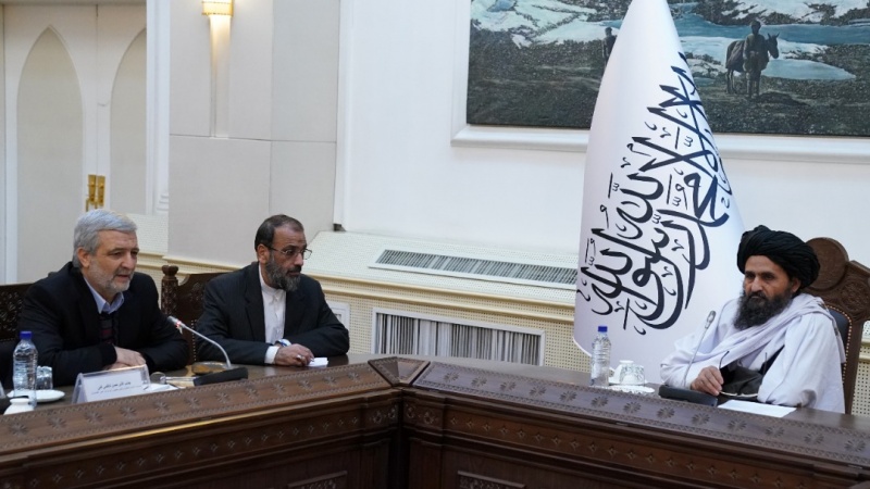 ملابرادر و کاظمی قمی بر گسترش روابط کابل- تهران تاکید کردند
