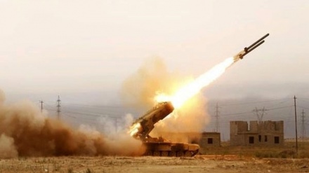 Ushtria jemenase përdor një raketë të re për të goditur një anije të lidhur me Izraelin