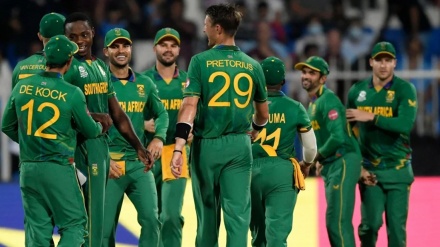 ইংল্যান্ডকে হারিয়েও সেমিফাইনালে যেতে পারল না দক্ষিণ আফ্রিকা 