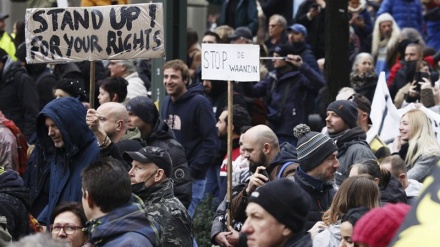 Belgio, proteste no vax: scontri con polizia