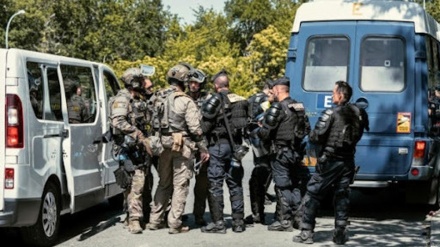 Antilles: à bas l'impérialisme!