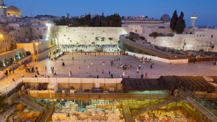 Langkah Provokatif Rezim Zionis untuk Menutup Masjid Al-Aqsa